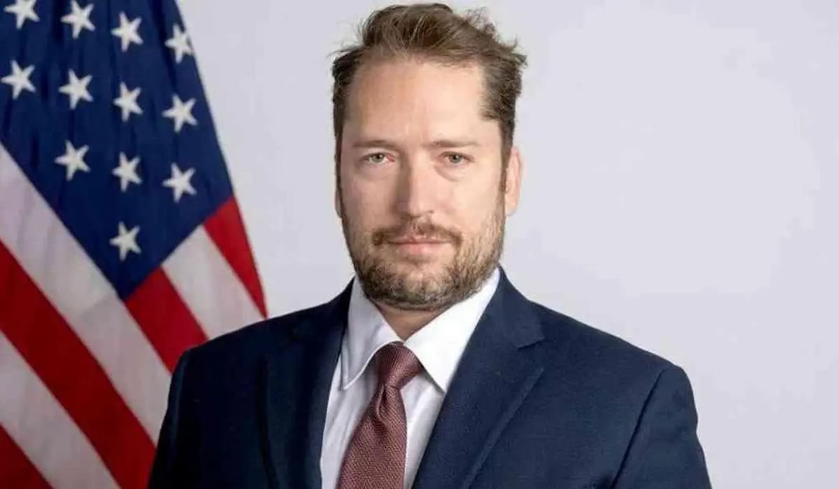 Moraes autoriza visita de assessor de Trump a Jair Bolsonaro