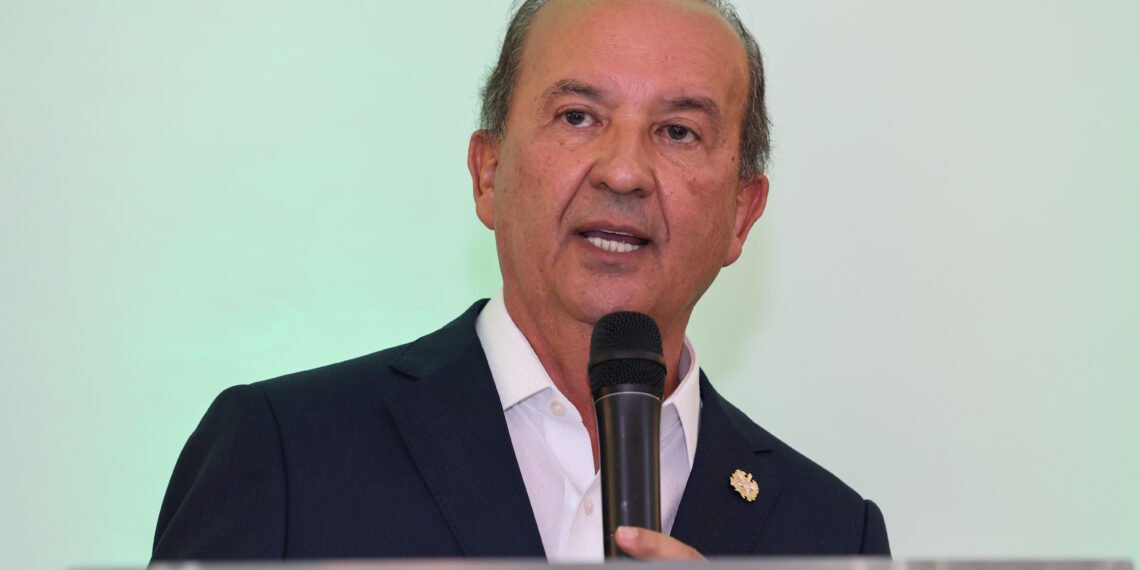 Governador de SC questiona decisão do STF e defende meritocracia