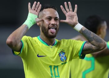 CBF decide manter Neymar na seleção e aposta em retorno na fase de grupos da Copa