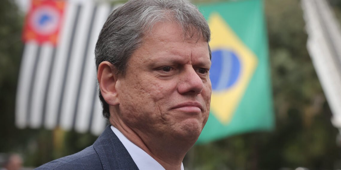 “Melhor ministro da Fazenda do Paraguai”: Tarcísio alfineta Haddad pela fuga de investimentos brasileiros ao país vizinho