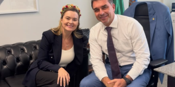 Júlia Zanatta sinaliza interesse em ser vice de Flávio Bolsonaro: “Sempre pronta para o combate”