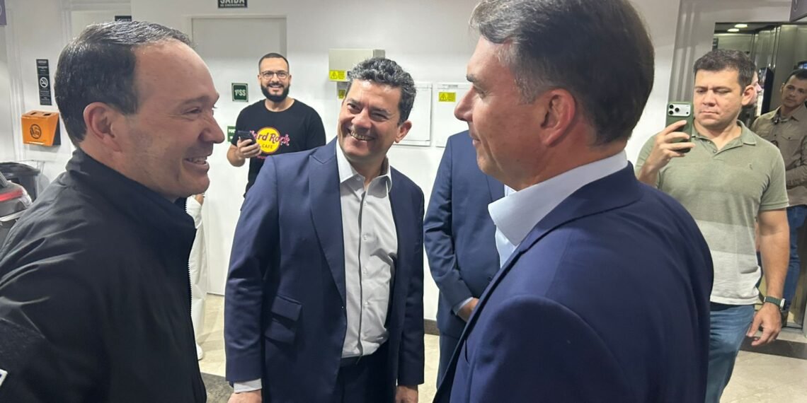Moro e Flávio Bolsonaro