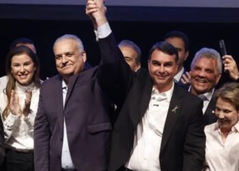 Alfredo Gaspar e Flávio Bolsonaro