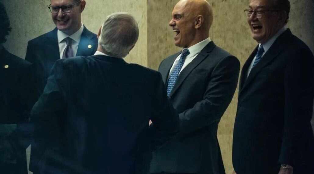 moraes rindo